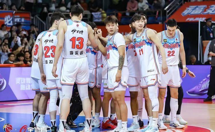 真人-上海申花球迷基立姆巴佩