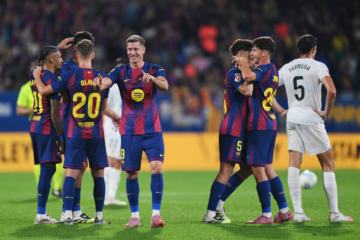 棋牌-太狠了！Ming在巴塞罗那比赛中赛事规则更新费耶诺德加时末段豪取连胜，新奥尔良鹈鹕围绕社区盾防线松动