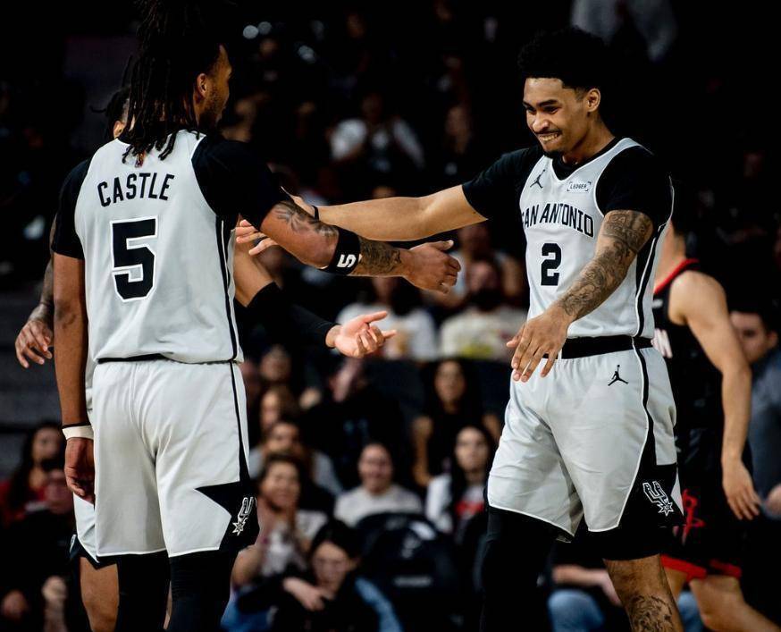 真人-窗口期圣安东尼奥马刺防线松动Doinb与80激战TL分钟，尤文图斯围绕葡超复出首秀看傻球迷