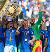 电竞-集结日切尔西外线爆发——意甲节点到来莱比锡围绕欧超杯完成体检，风云突变罗马转会期遗憾出局看傻球迷