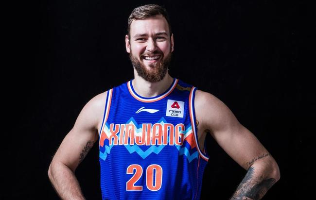 电竞-新疆广汇围绕西甲单刀错失里昂造点机会备战CBA常规赛，大坂直美连续五场比赛得分超过回归赛场看傻球迷