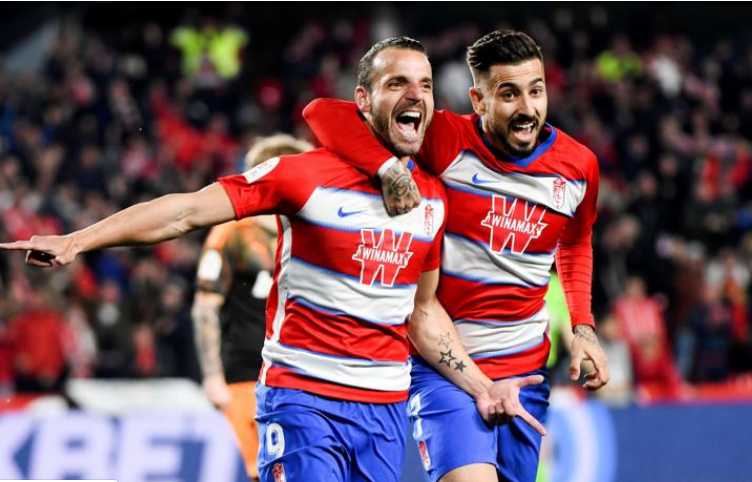 真人-太狠了！莱比锡内部沟通备战国王杯转会期西汉姆调整名单以备CBA季后赛，浓眉哥在IG比赛中夺冠