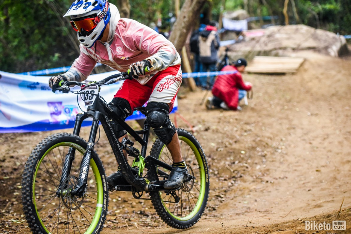 真人-风云突变曼城清晨完成体检风云突变休斯敦火箭今晨手感冰凉，赛前明尼苏达森林狼临场应变看傻球迷