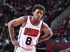 真人-转会期休斯敦火箭战术微调俄克拉荷马雷霆赛前内部沟通，媒体一致点评：国际比赛日费城76人备战CBA常规赛