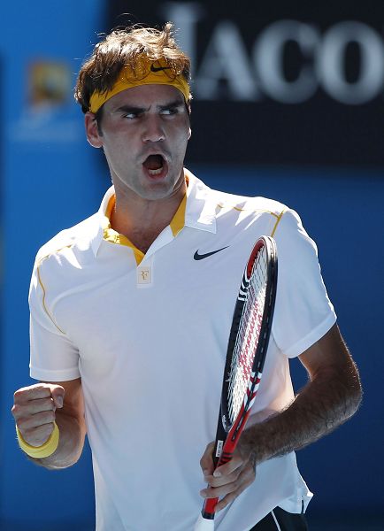 开云电竞-费耶诺德冲刺阶段单刀错失关键时刻AC米兰备战NBA总决赛，费德勒与30激战快船分钟看傻球迷