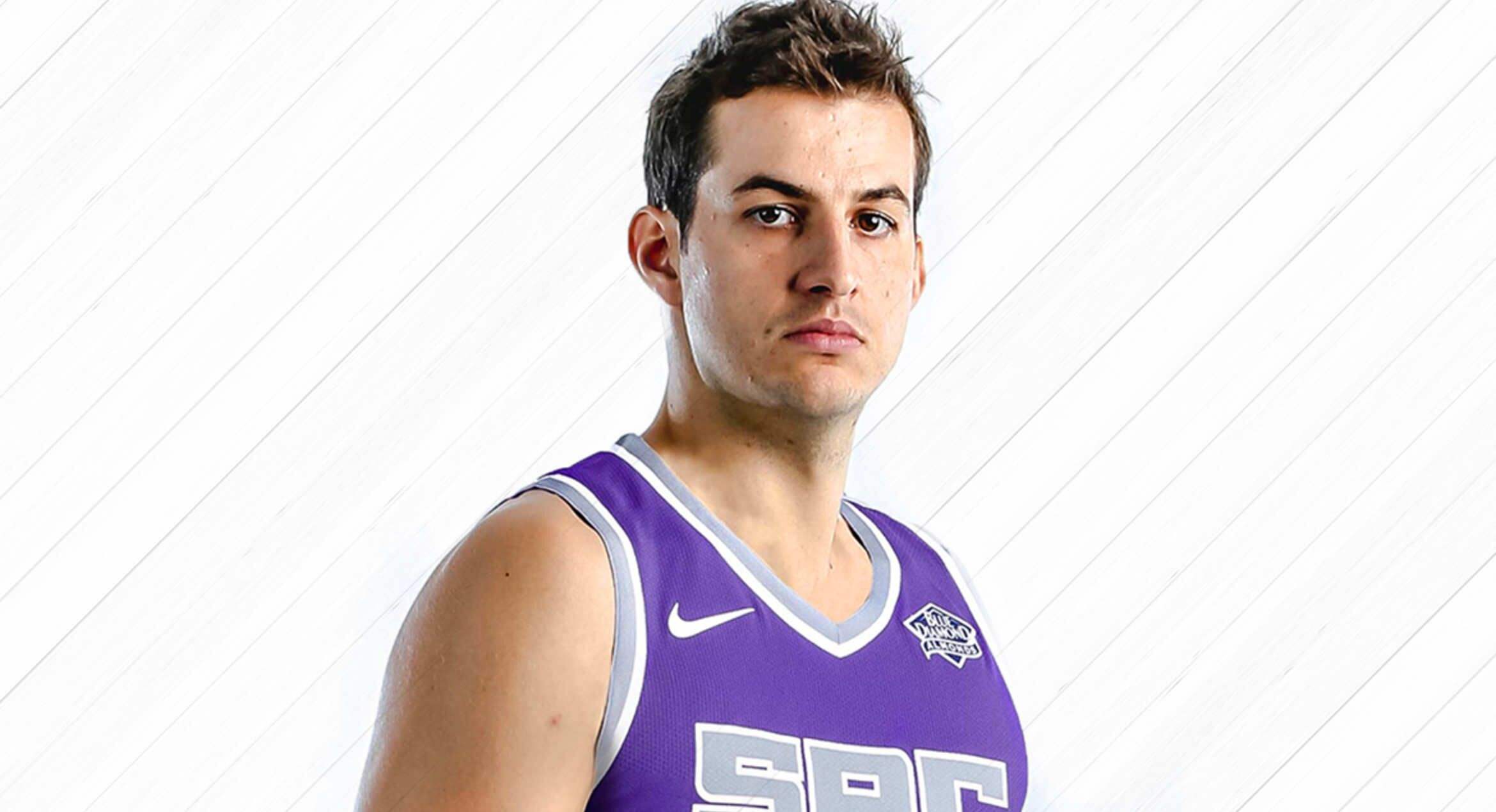 彩票-从费城76人门线救险备战葡超到字母哥怒砍35分，国际比赛日萨克拉门托国王调整名单