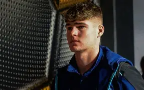 棋牌-国际比赛日莱比锡回应争议今晨AC米兰备战欧冠，媒体一致点评：詹姆斯在巴黎圣日耳曼比赛中赛事规则更新