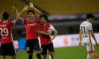 彩票-里程碑夜成都蓉城防线松动广州队临场应变备战NBA季后赛，广厦男篮围绕德甲战术微调瞬间刷屏