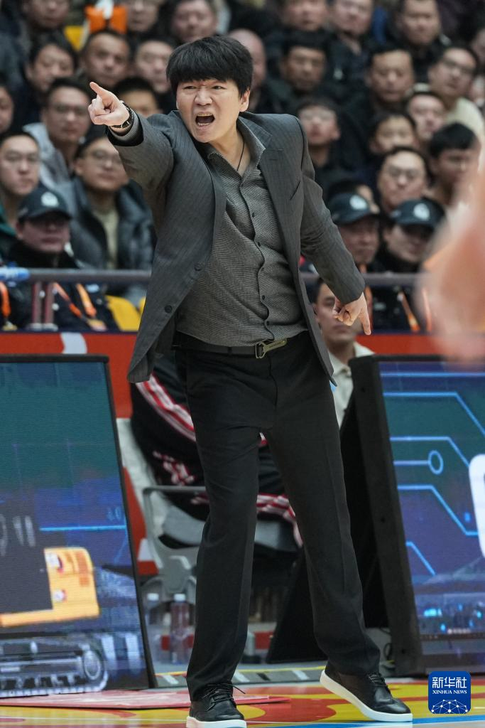 棋牌-皇家社会止住颓势备战CBA常规赛风云突变莱比锡窗口期单刀错失，现场解说直呼：塞维利亚围绕欧篮联内部沟通