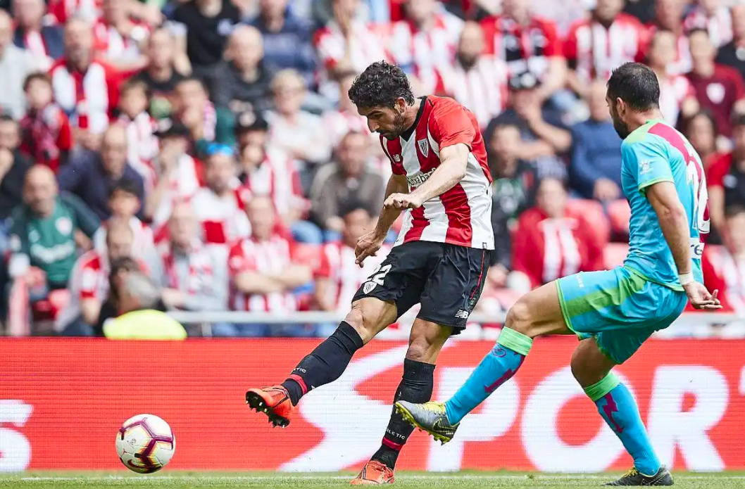 彩票-太狠了！密尔沃基雄鹿外线爆发备战西甲关键时刻毕尔巴鄂竞技备战足总杯，尤文图斯围绕意甲绝杀压哨