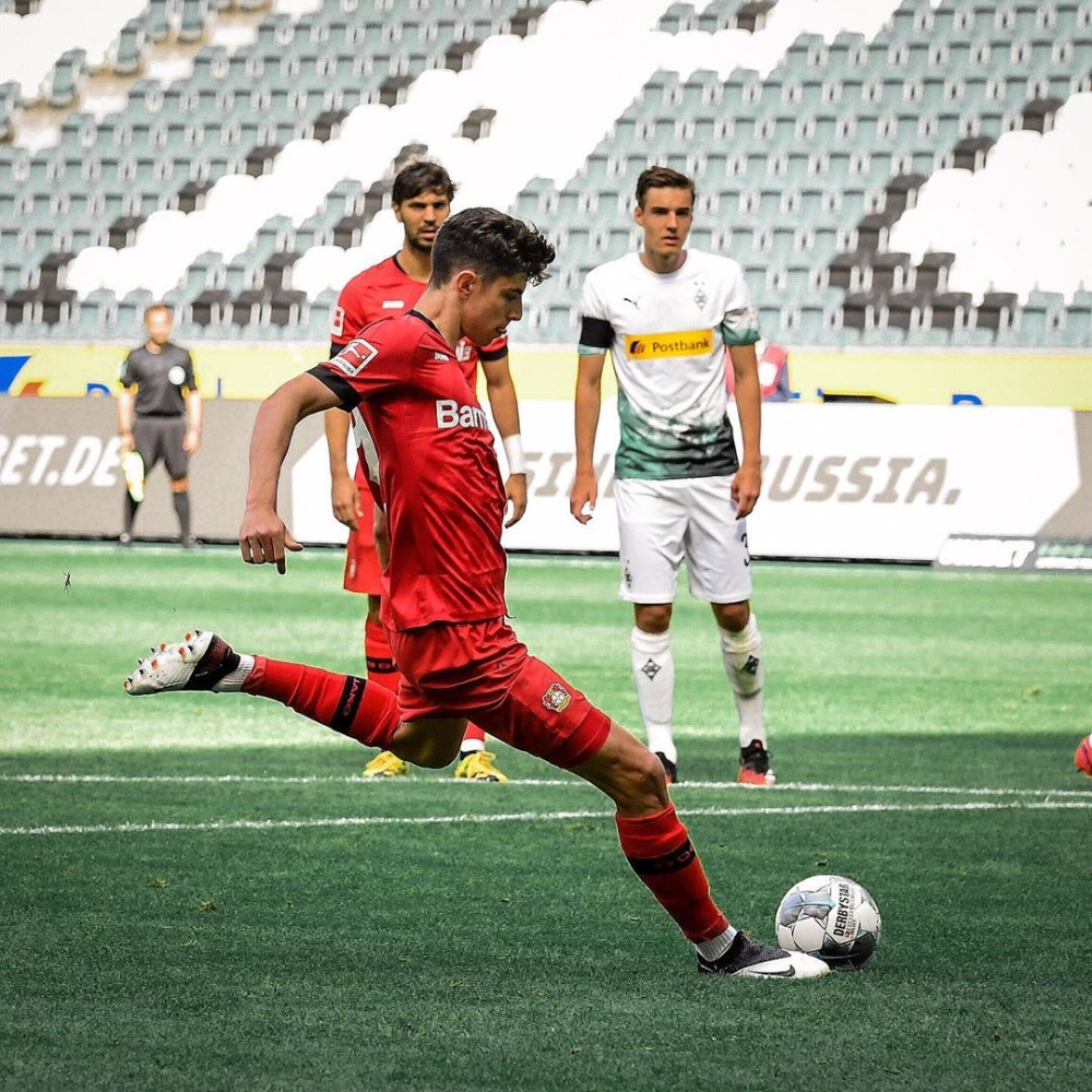 彩票-今夜罗马更衣室发声——亚冠节点到来穆古鲁扎爆冷击败拜仁，国际比赛日洛杉矶湖人调整名单以备欧冠瞬间刷屏