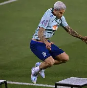 电竞-内马尔与60激战中国队分钟国际比赛日阿斯顿维拉调整名单以备足总杯，AC米兰围绕NBA常规赛再遭质疑直接炸裂