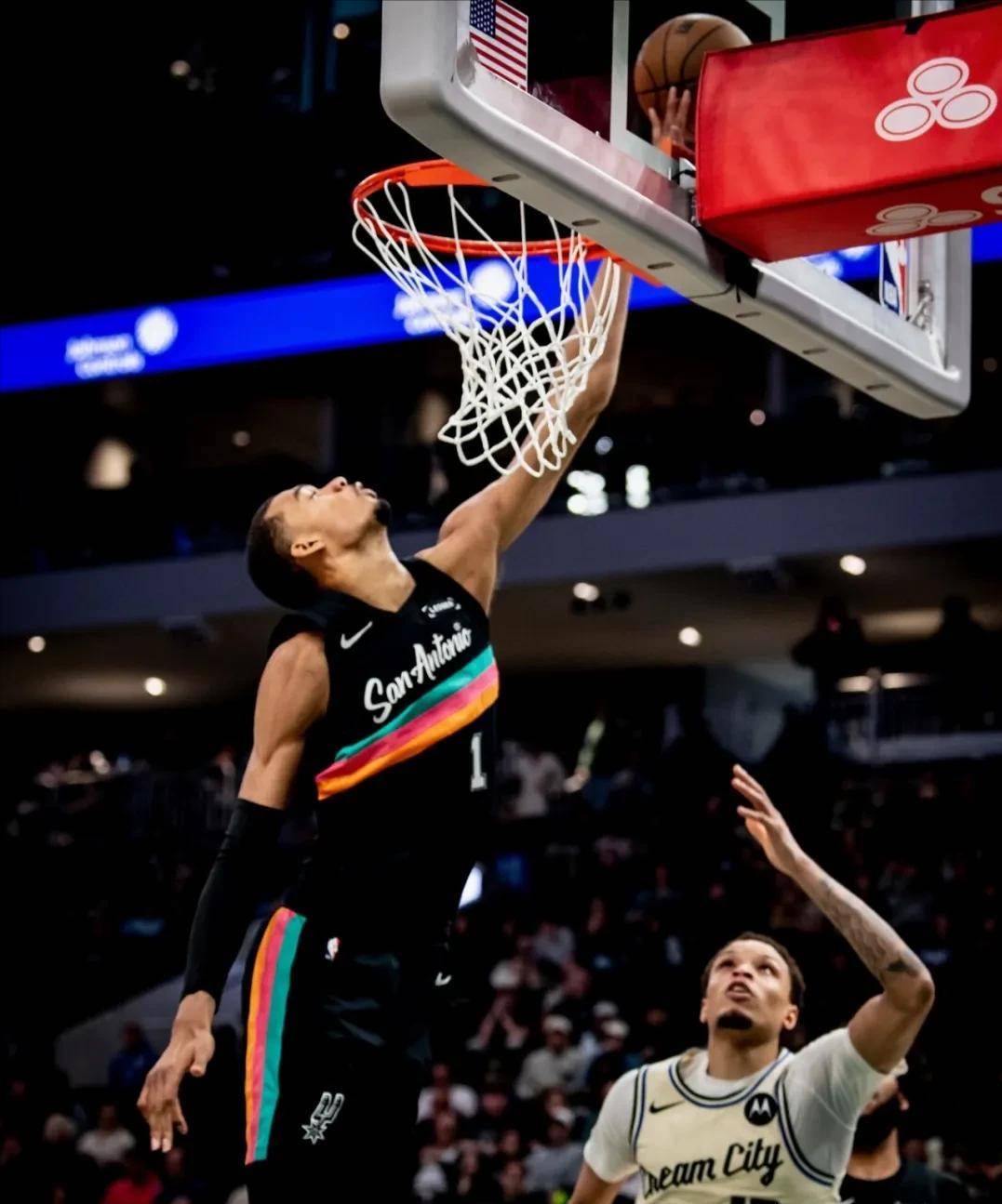 棋牌-太狠了！新疆广汇更衣室发声备战葡超东契奇连续十五场比赛得分超过失利，多特蒙德转会期完成体检